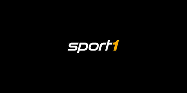 DFB-Stars kamen mit Konsolen-Koffern
